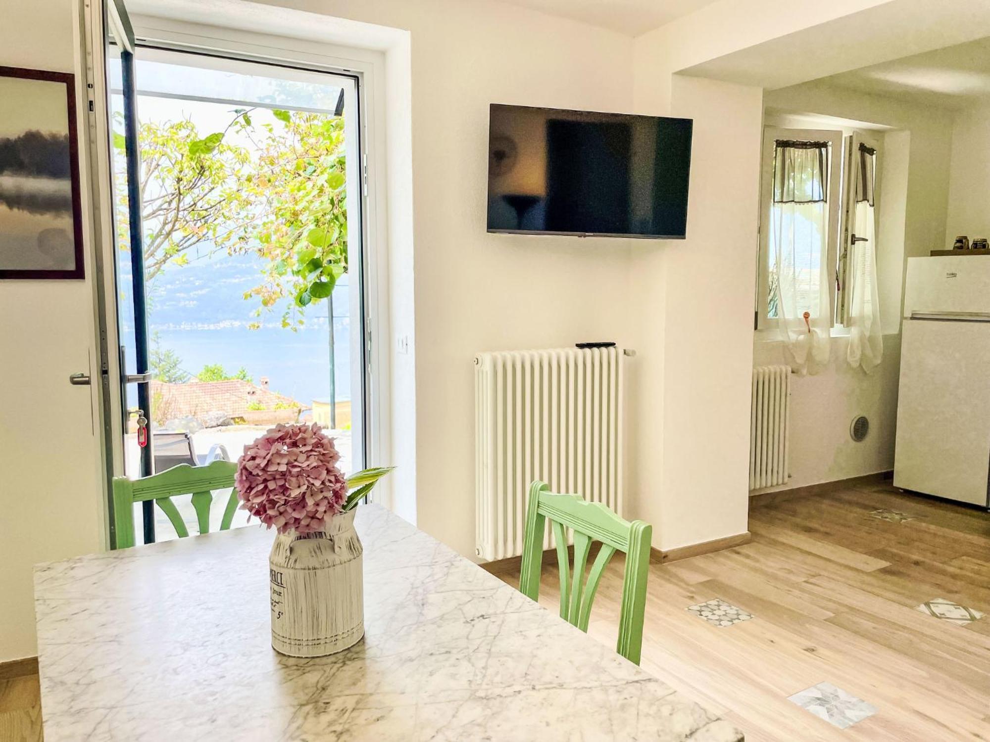 Gio By Interhome Perledo