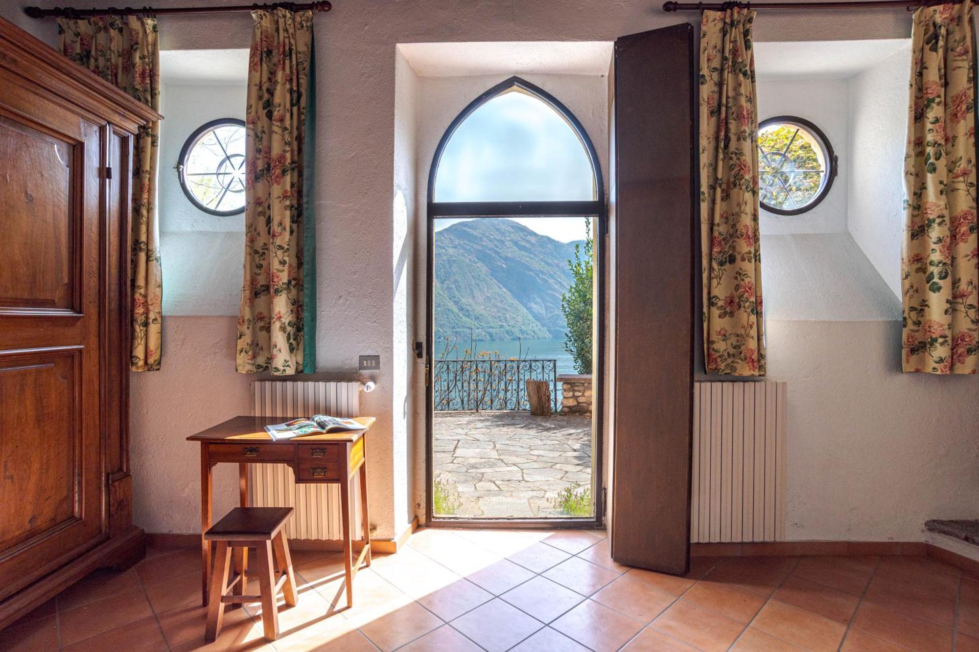 Stunning Castle In With Lake View Tremezzo