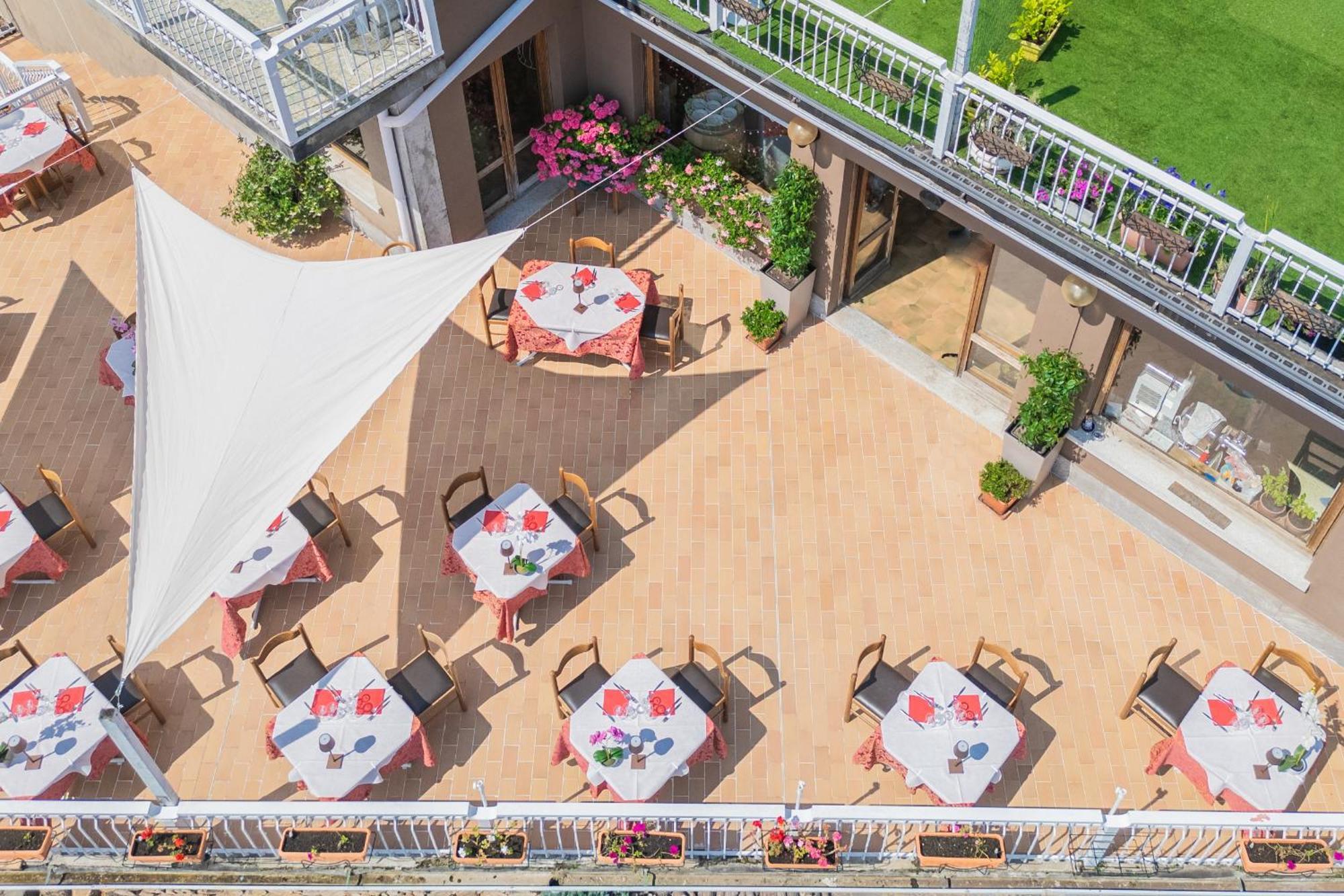 Pet Friendly Mirabeau 3* Bellagio