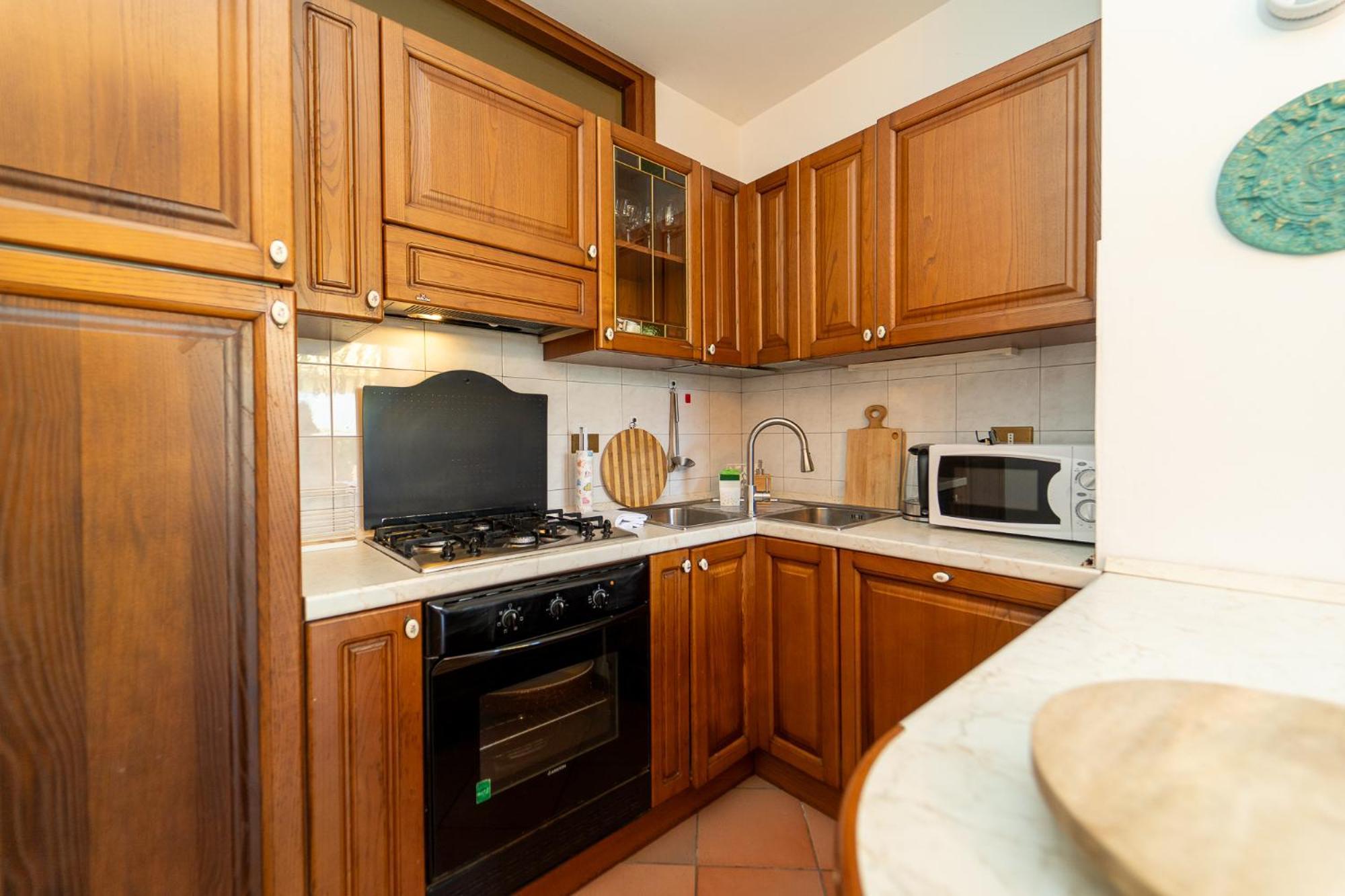 Casa Con Parcheggio, Piscina Giardino, Barbecue