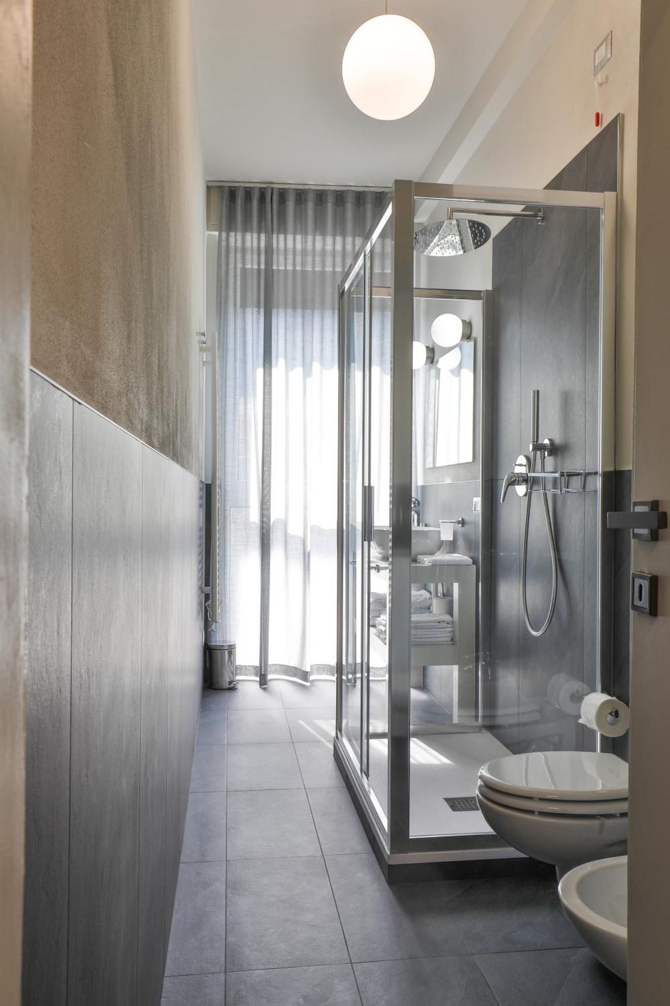Como Lake Suites
