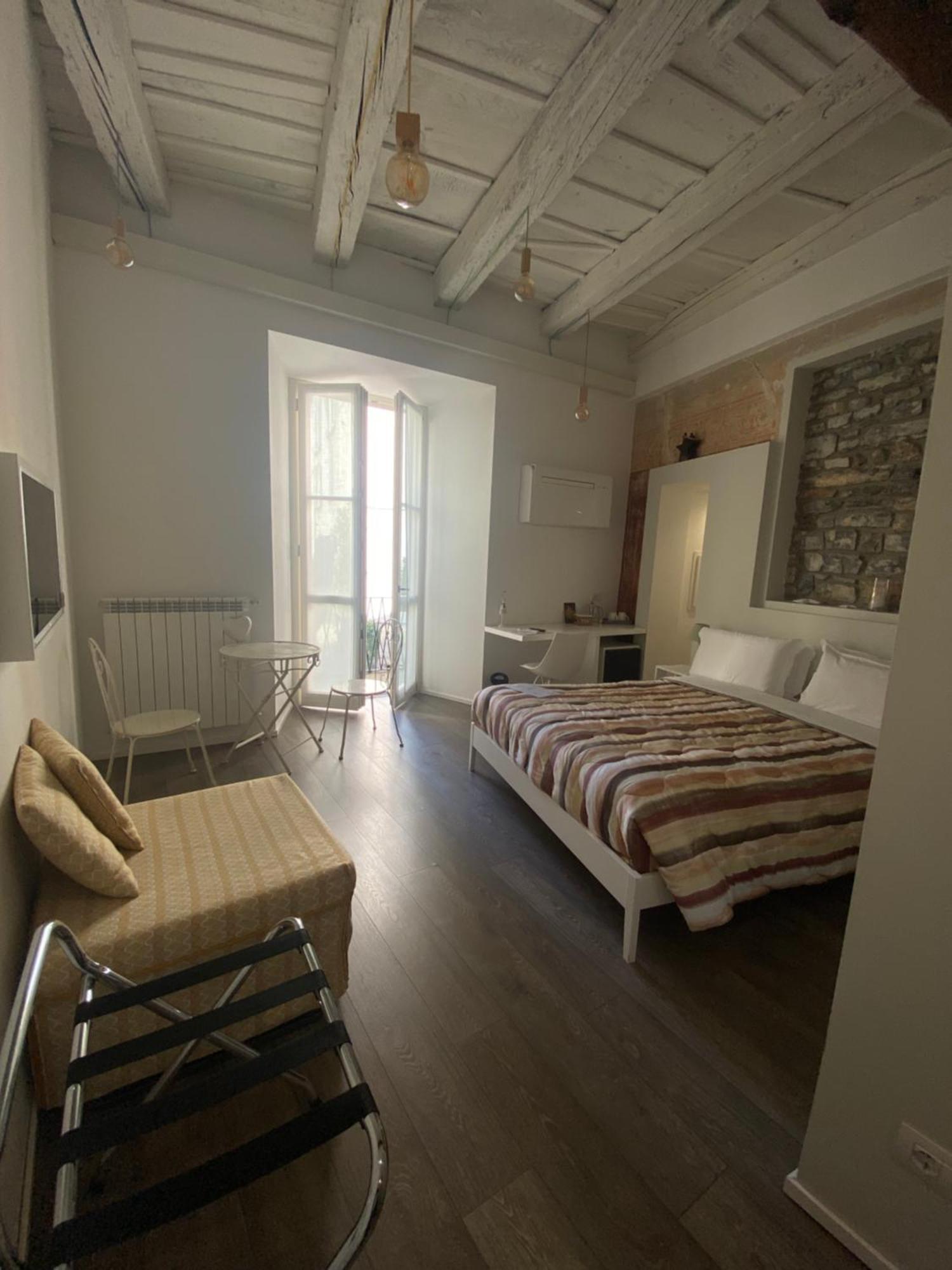 Guest house Rumi 2*