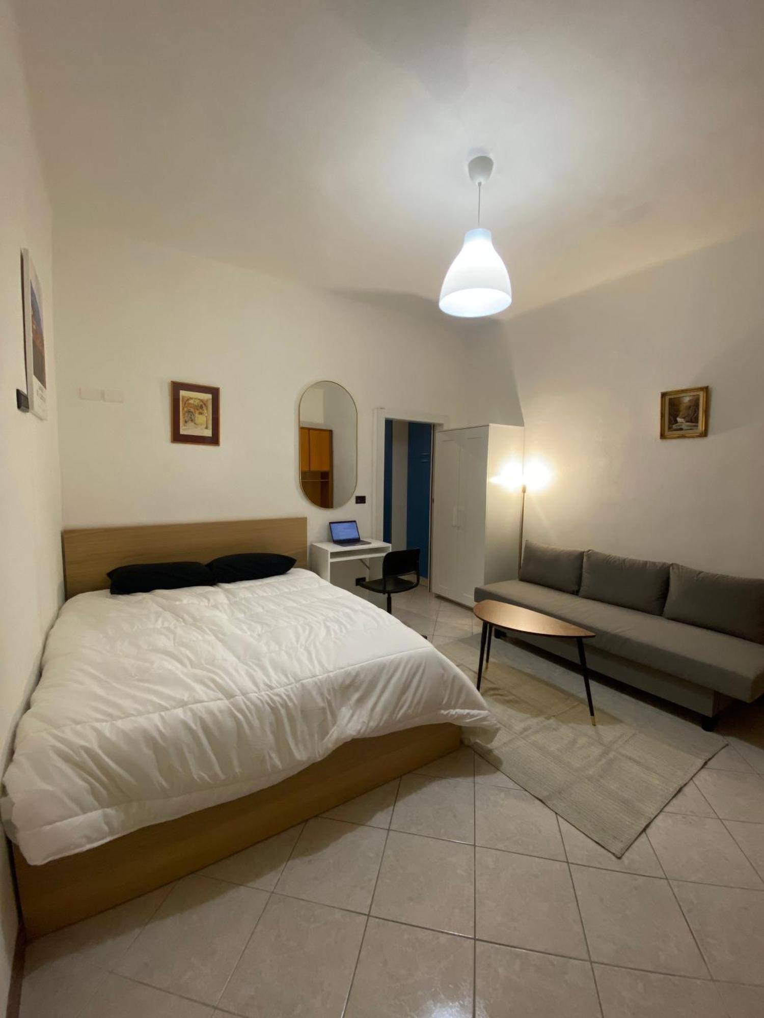 Front Apartments, *
