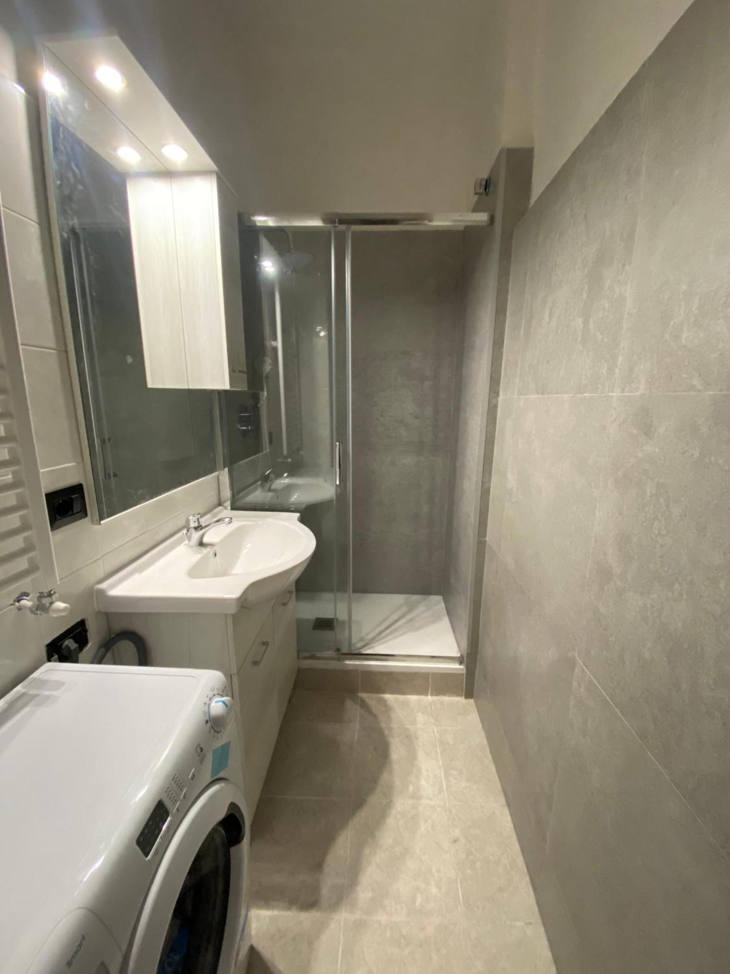Front Apartments, * Lecco