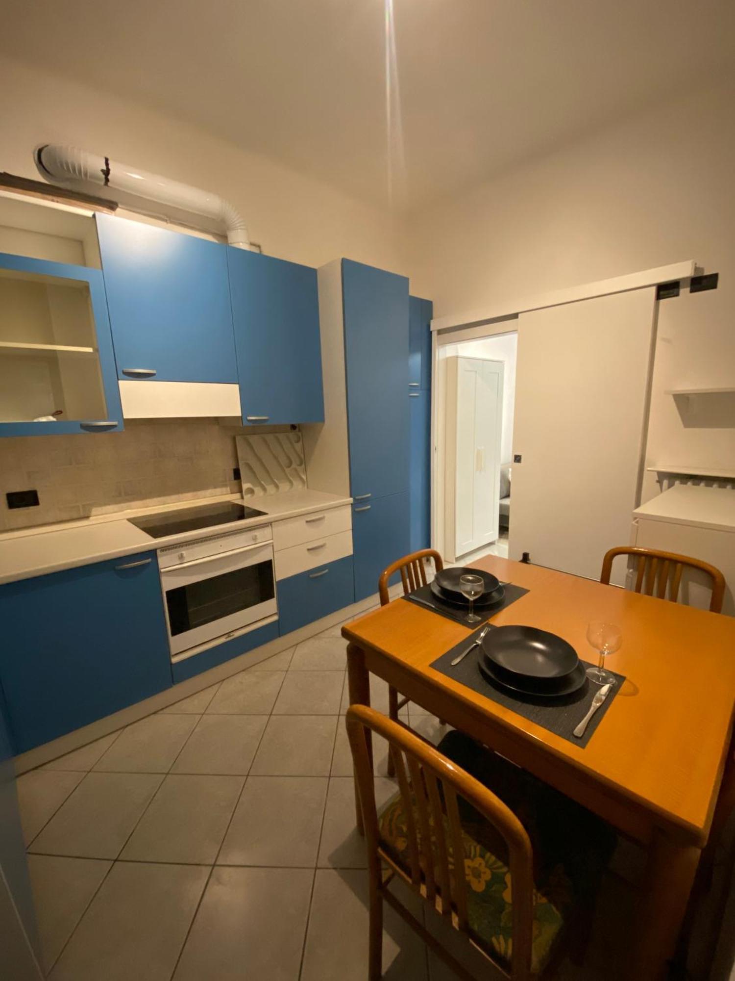 Front Apartments,