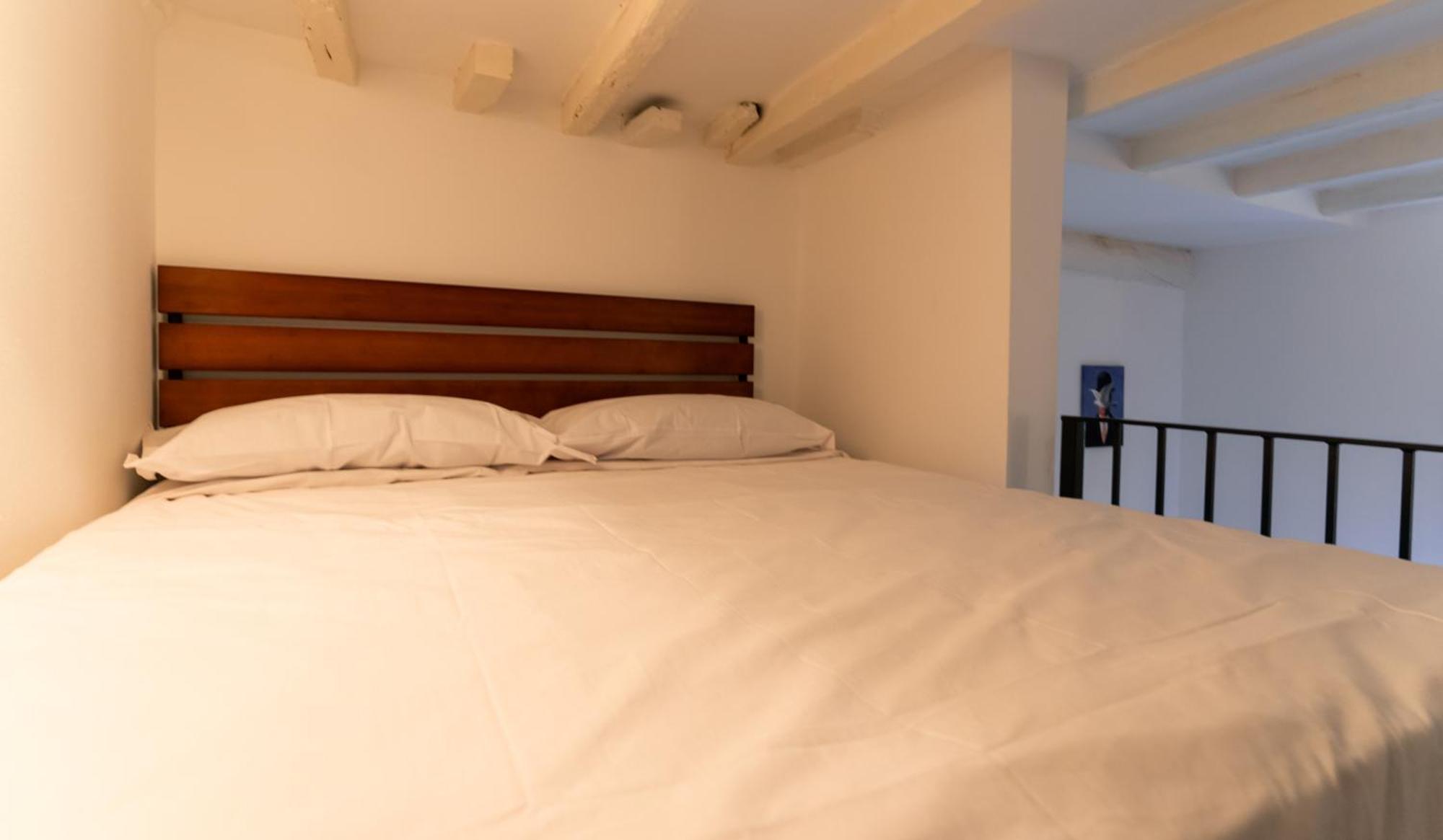 Exclusive - Magritte Style Apartment Lecco