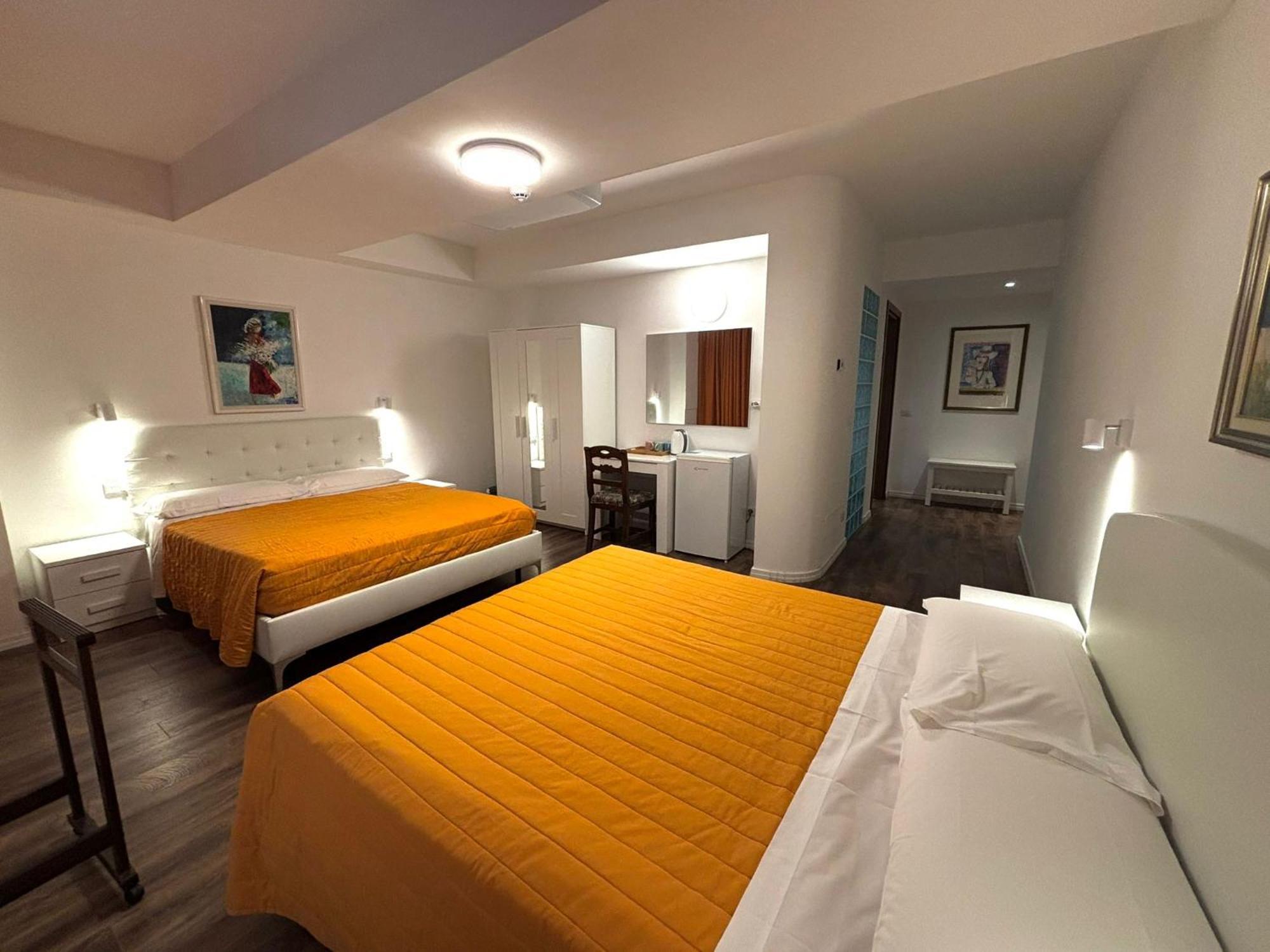 Victoria Royal Garden Aparthotel 3*