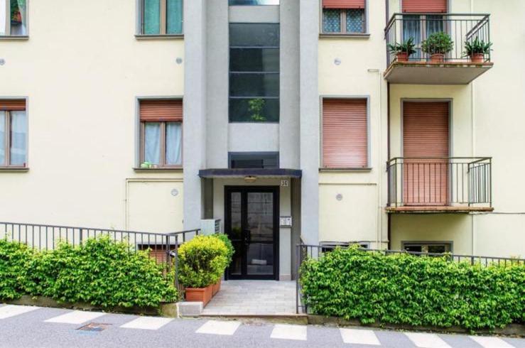 Relax House 7min In Bus Dal Apartment