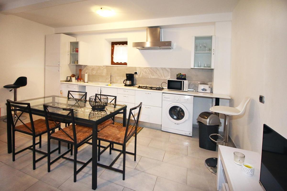 Casa Boni Ferias Holiday home Colico