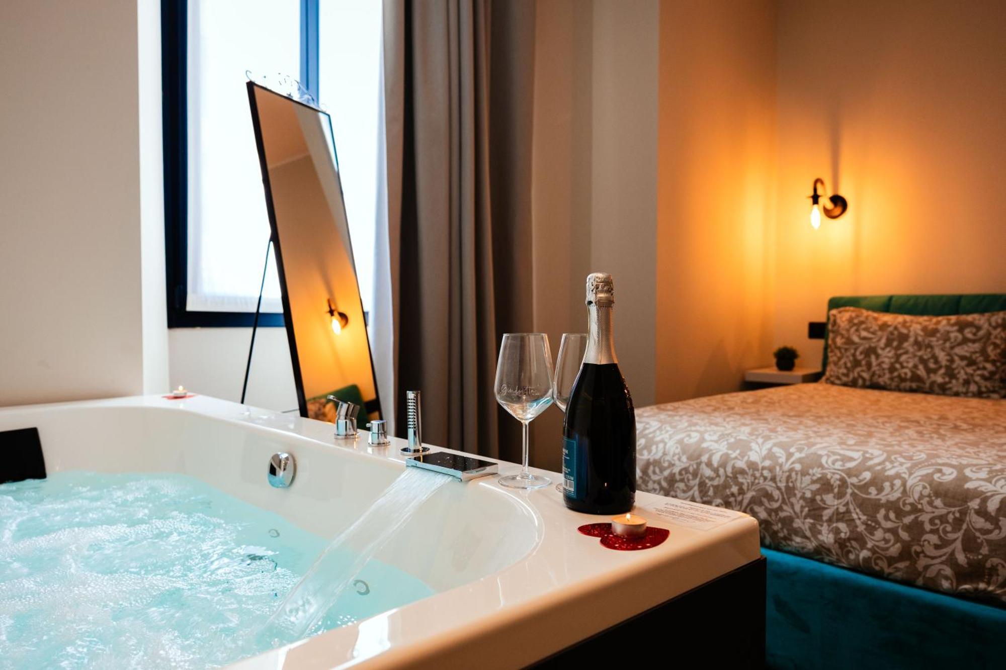 David's Suite&spa Con Parcheggio Privato Como