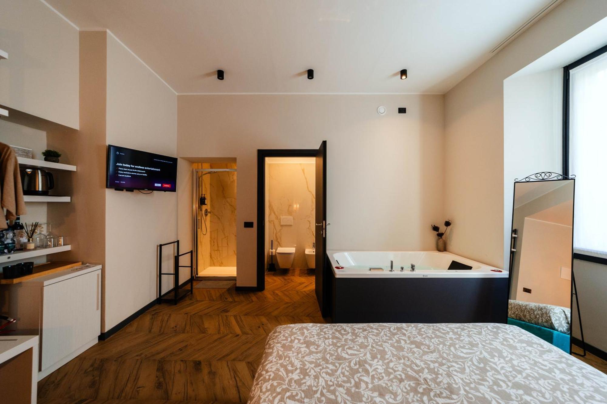 David's Suite&spa Con Parcheggio Privato Como