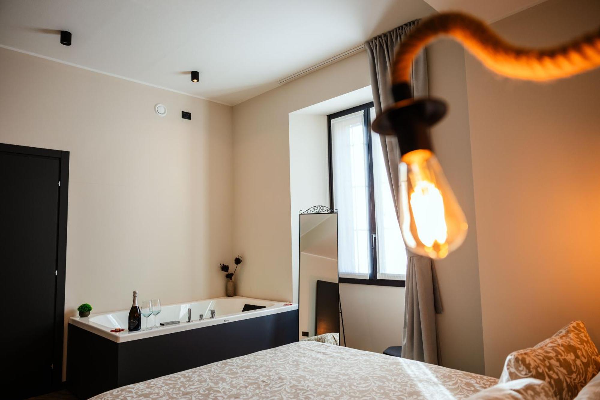 David's Suite&spa Con Parcheggio Privato Apartment Como