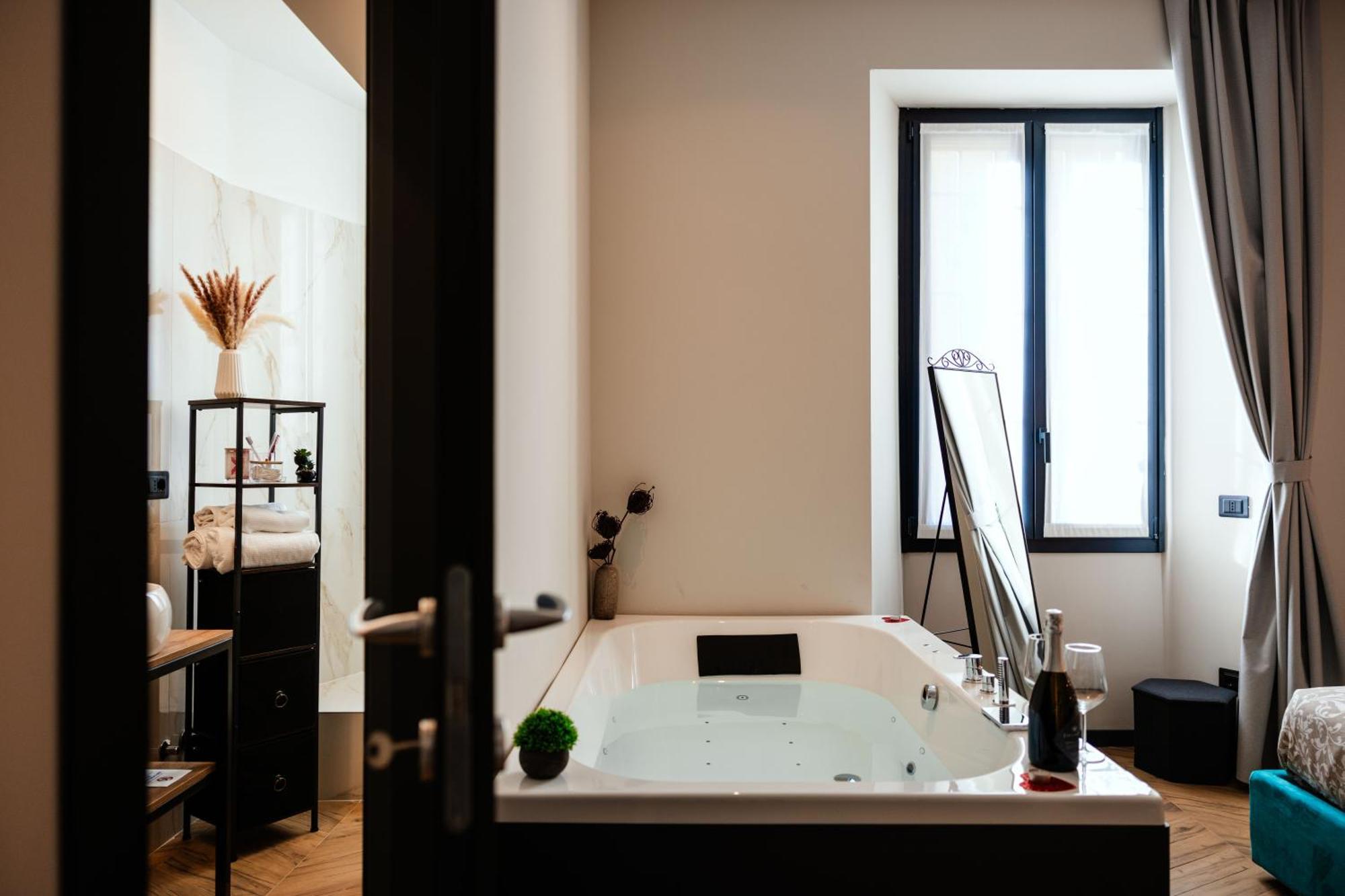 David's Suite&spa Con Parcheggio Privato Apartment *