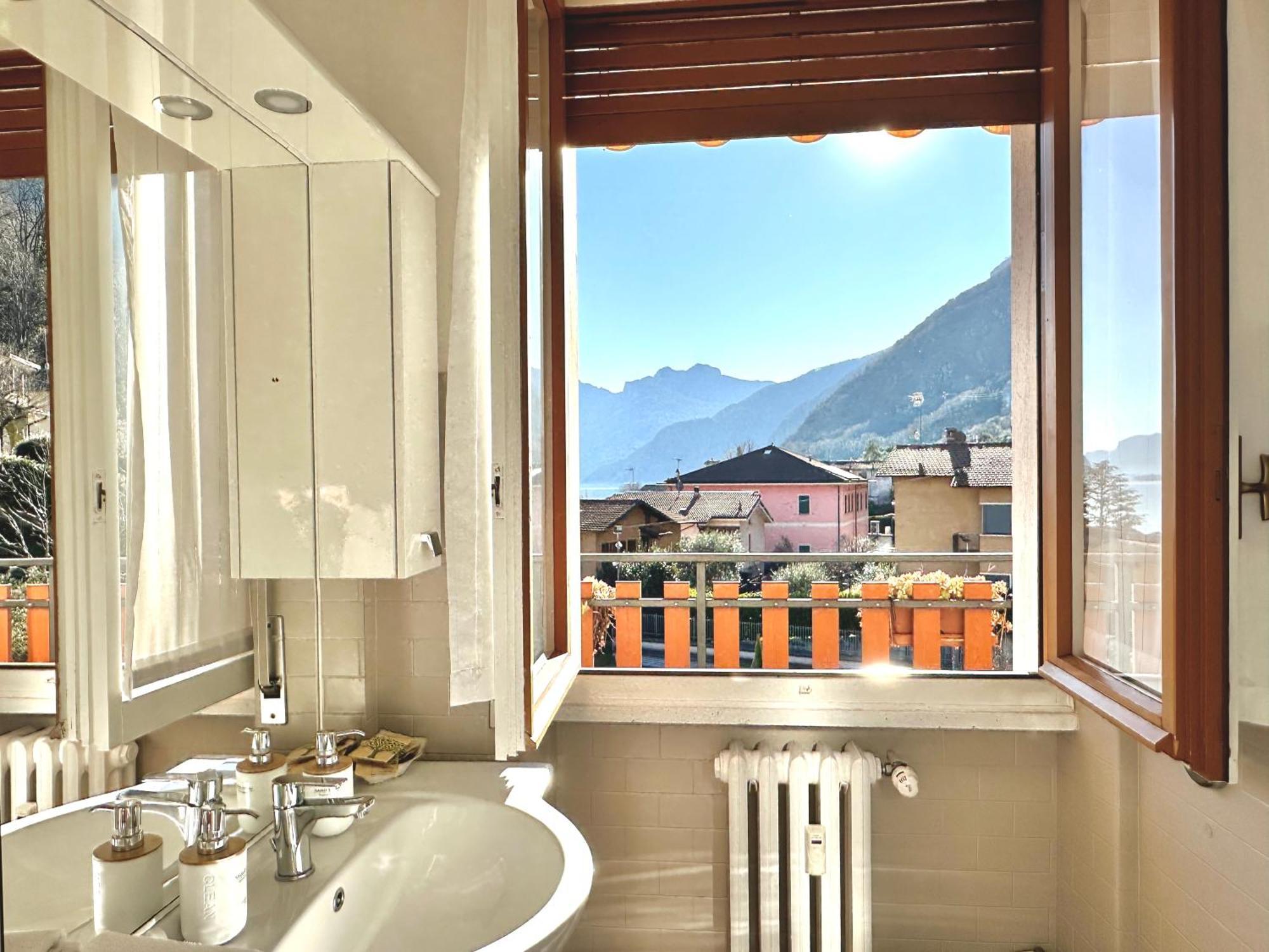 View Oliveto Lario