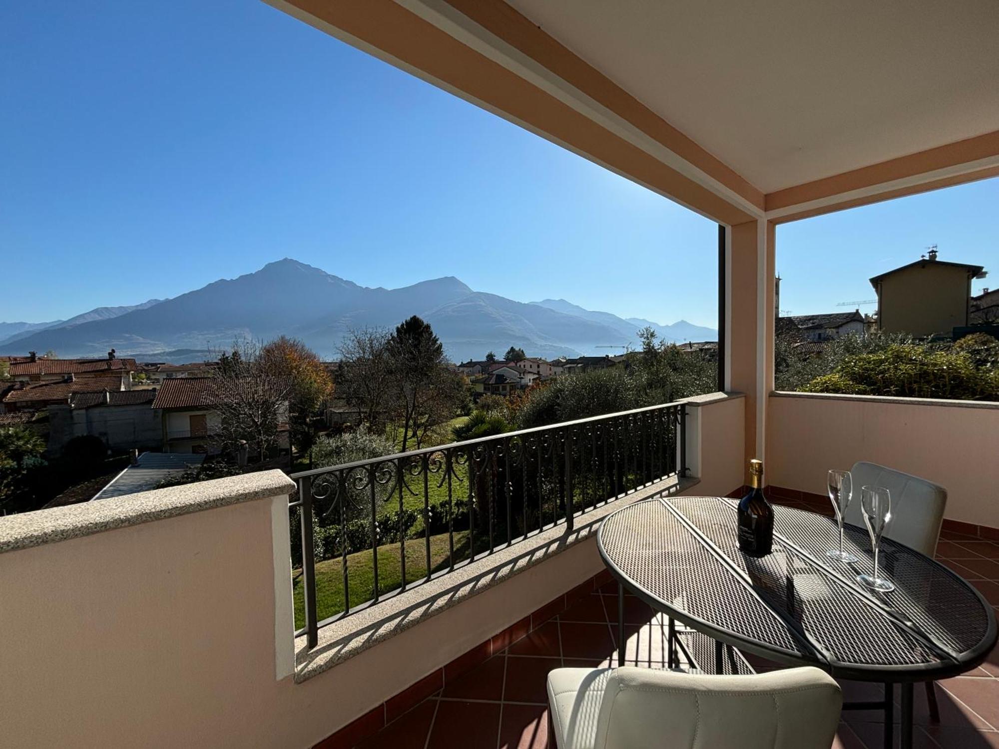 Apartment Casetta Larianella - Larihome A76 Gravedona