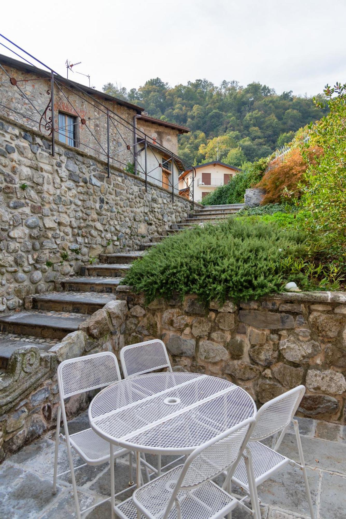 Torretta Della Pescalina - - Lecco Apartment Pescate