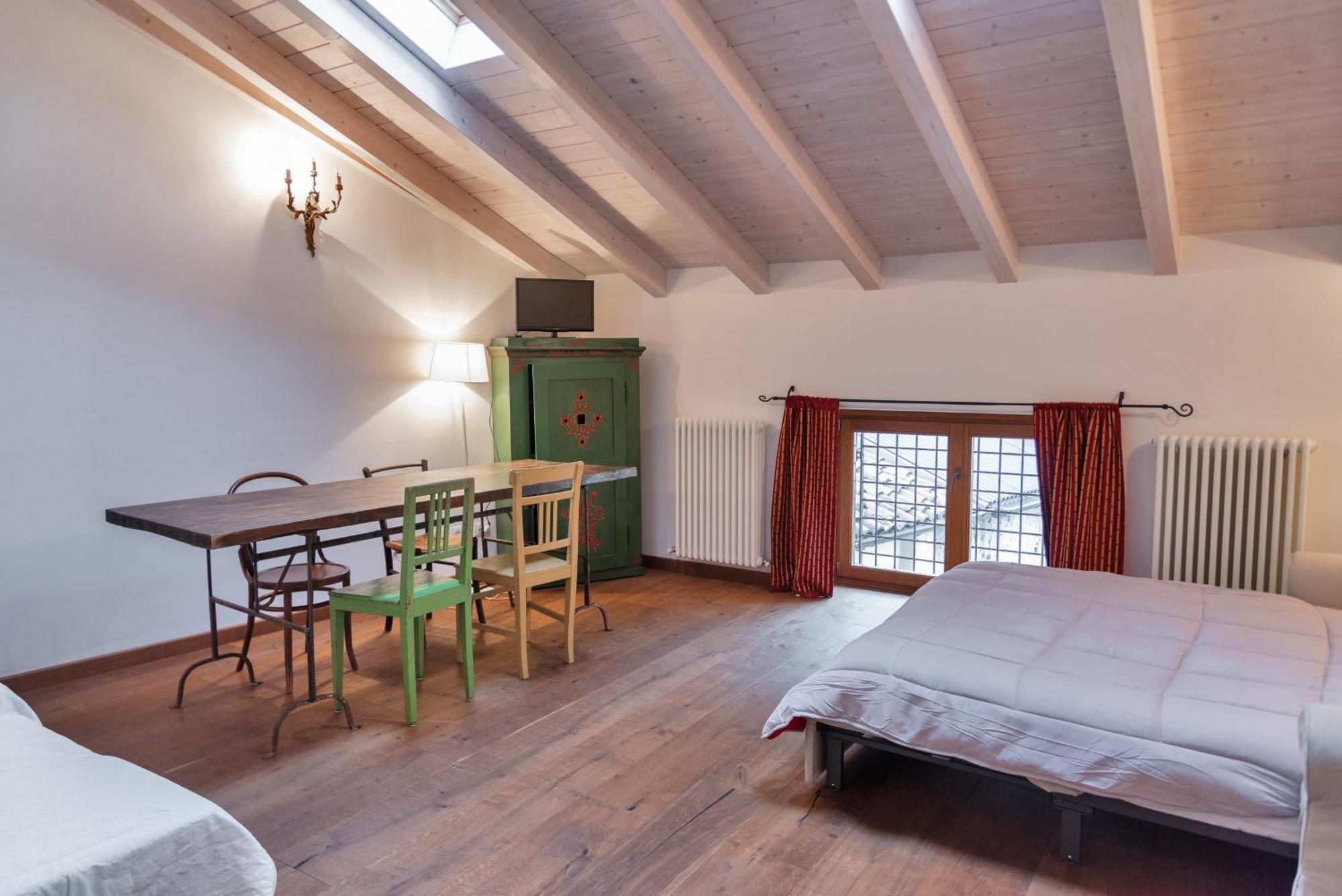 Torretta Della Pescalina - - Lecco Apartment *