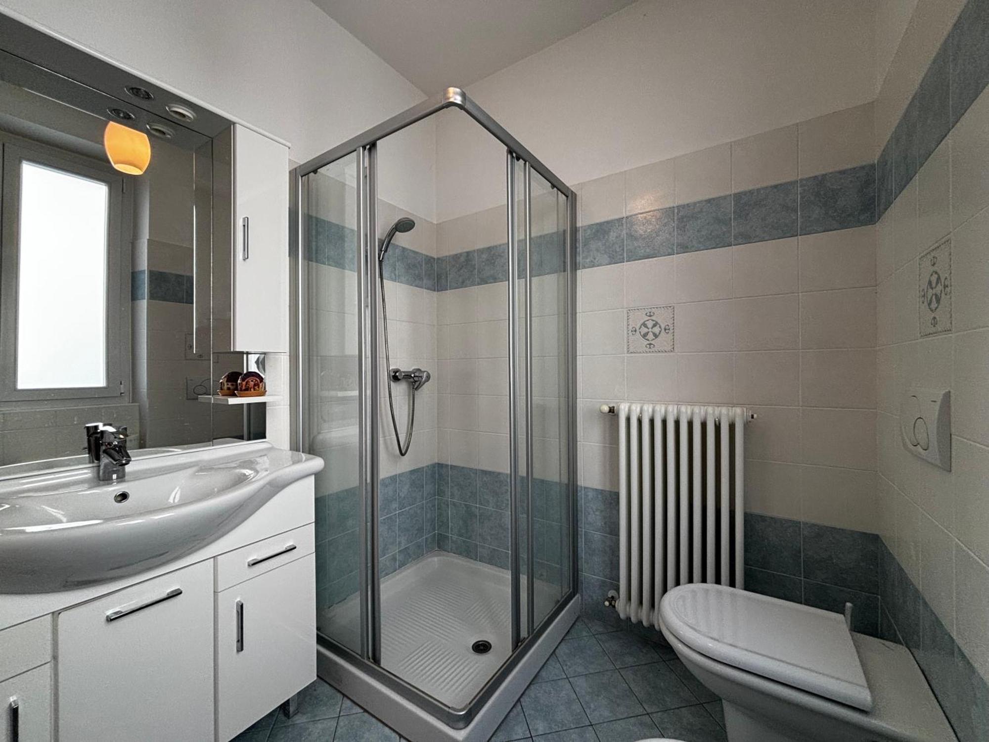 Apartment La Casa Di Emy- Larihome A74