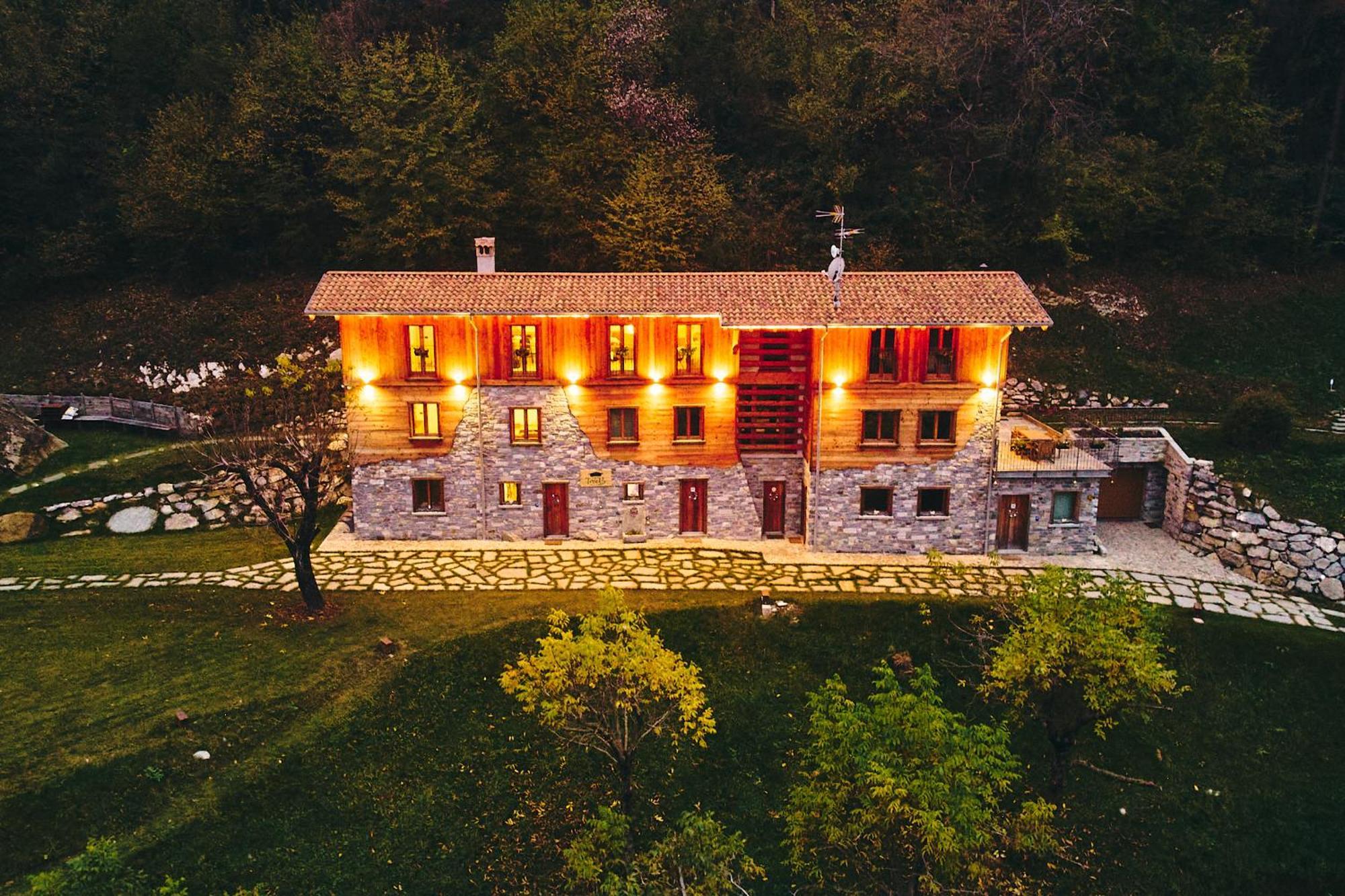 - Treeb Tramontana Apartment