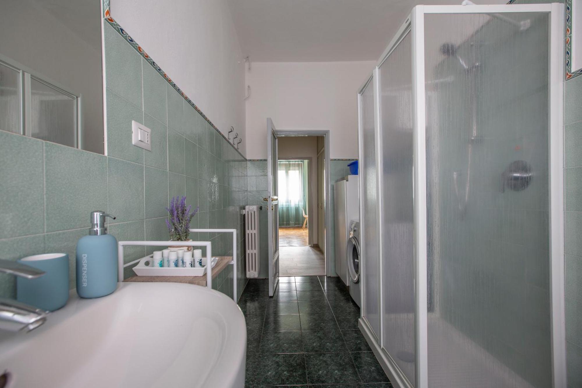 Apartment Lake-near Historic Center *