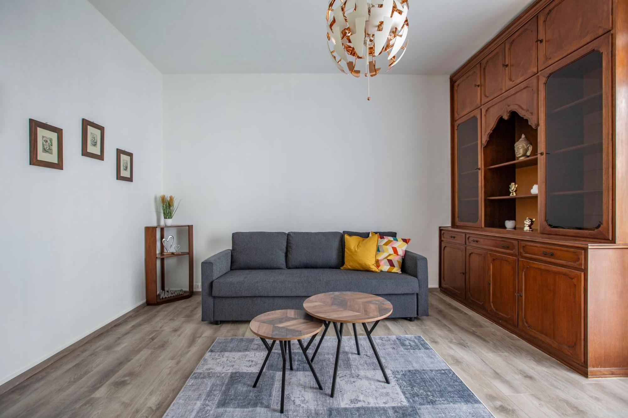 Lake-near Historic Center Apartment Lecco