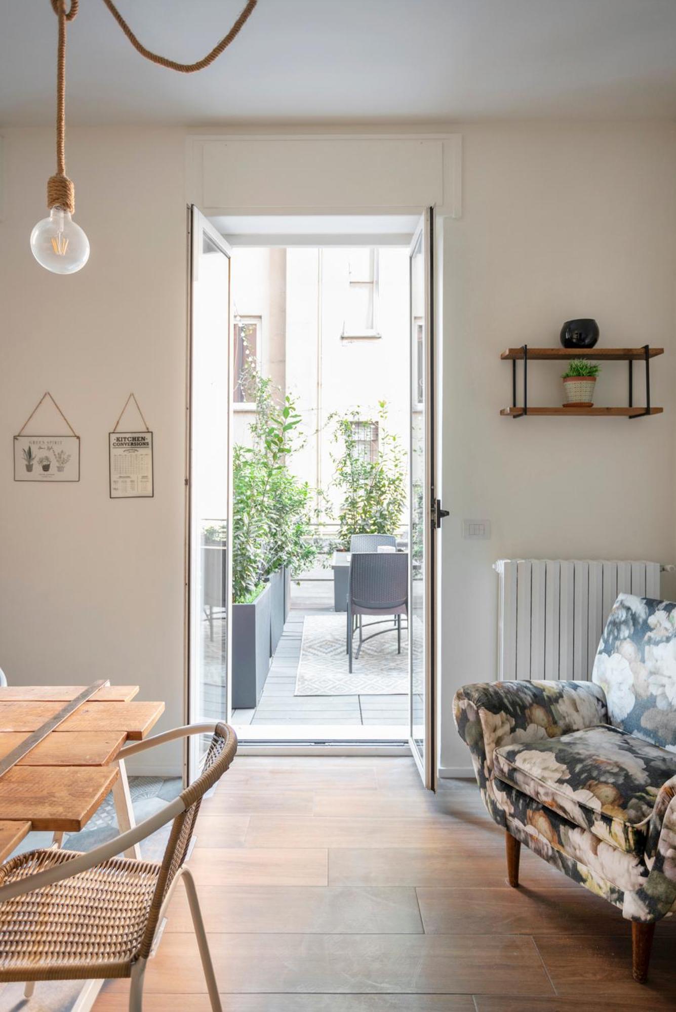 Apartment Happy Travelers By Solutions