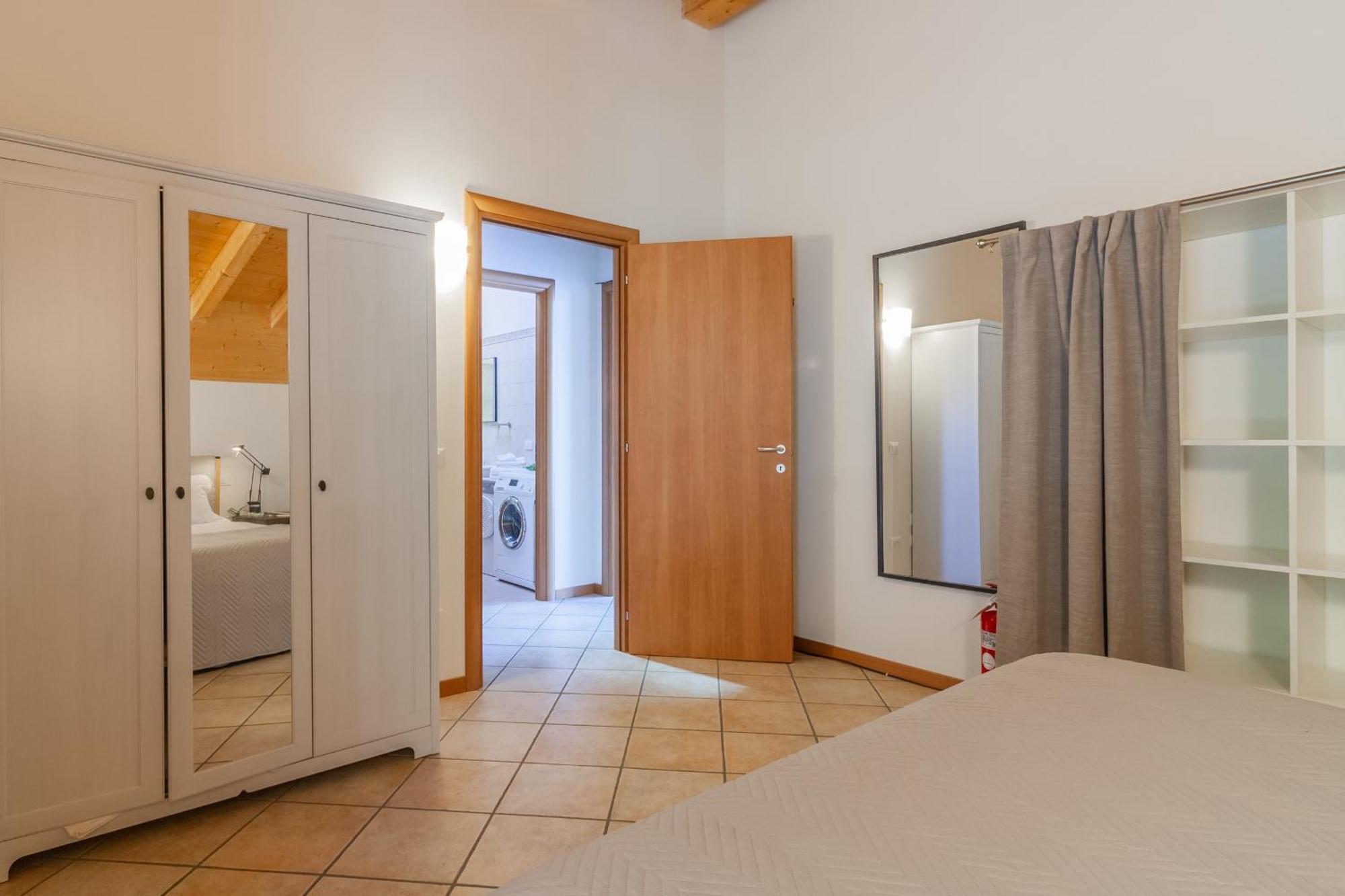 Veloccino Del Apartment Perledo