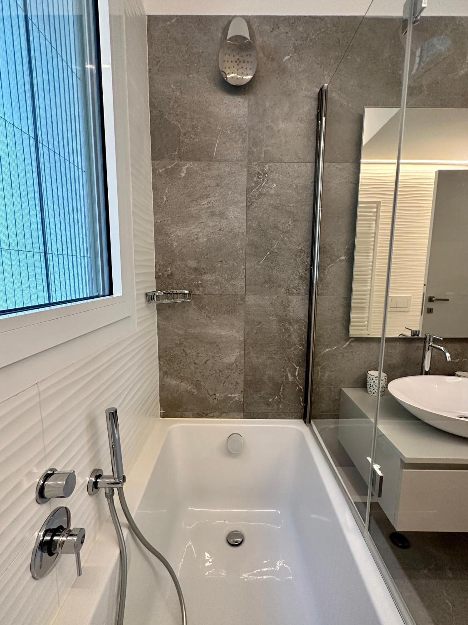 Luxury View - - Apartment Cernobbio