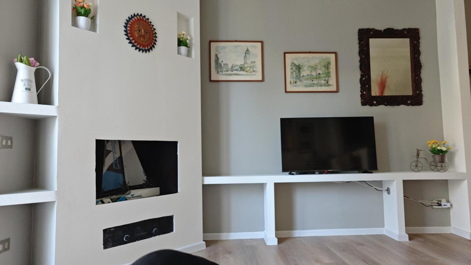 L For Apartment