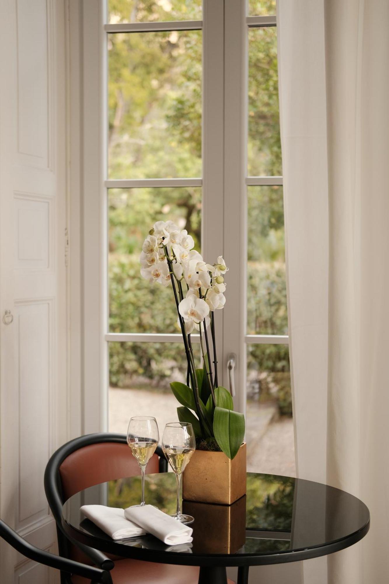 Royal Victoria, By R Collection 4*