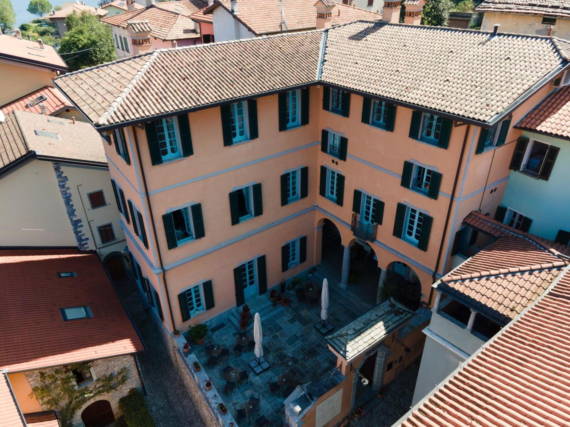 Palazzo Del Vicere Aparthotel