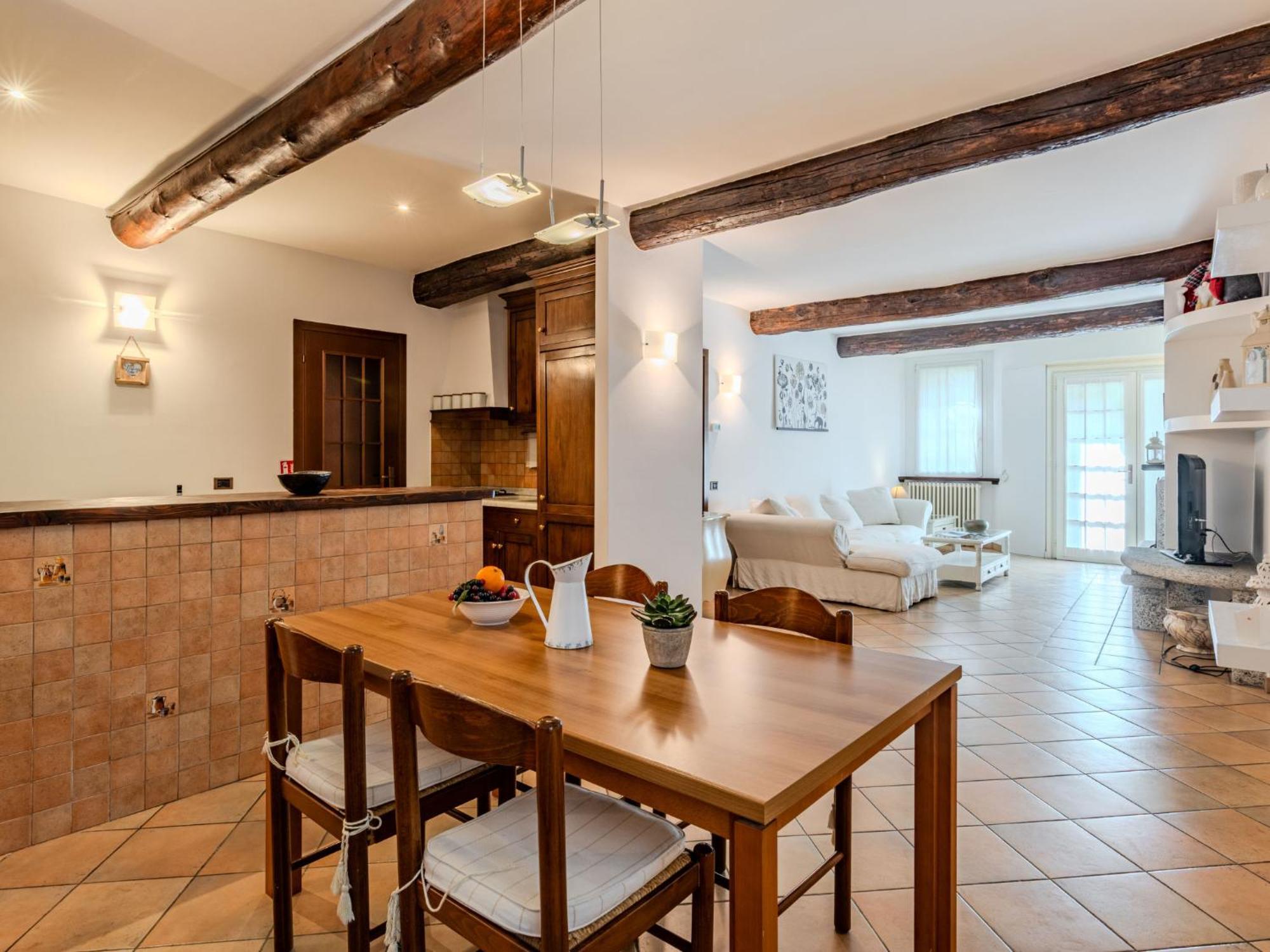 Apartment Lungolago By Interhome Lecco