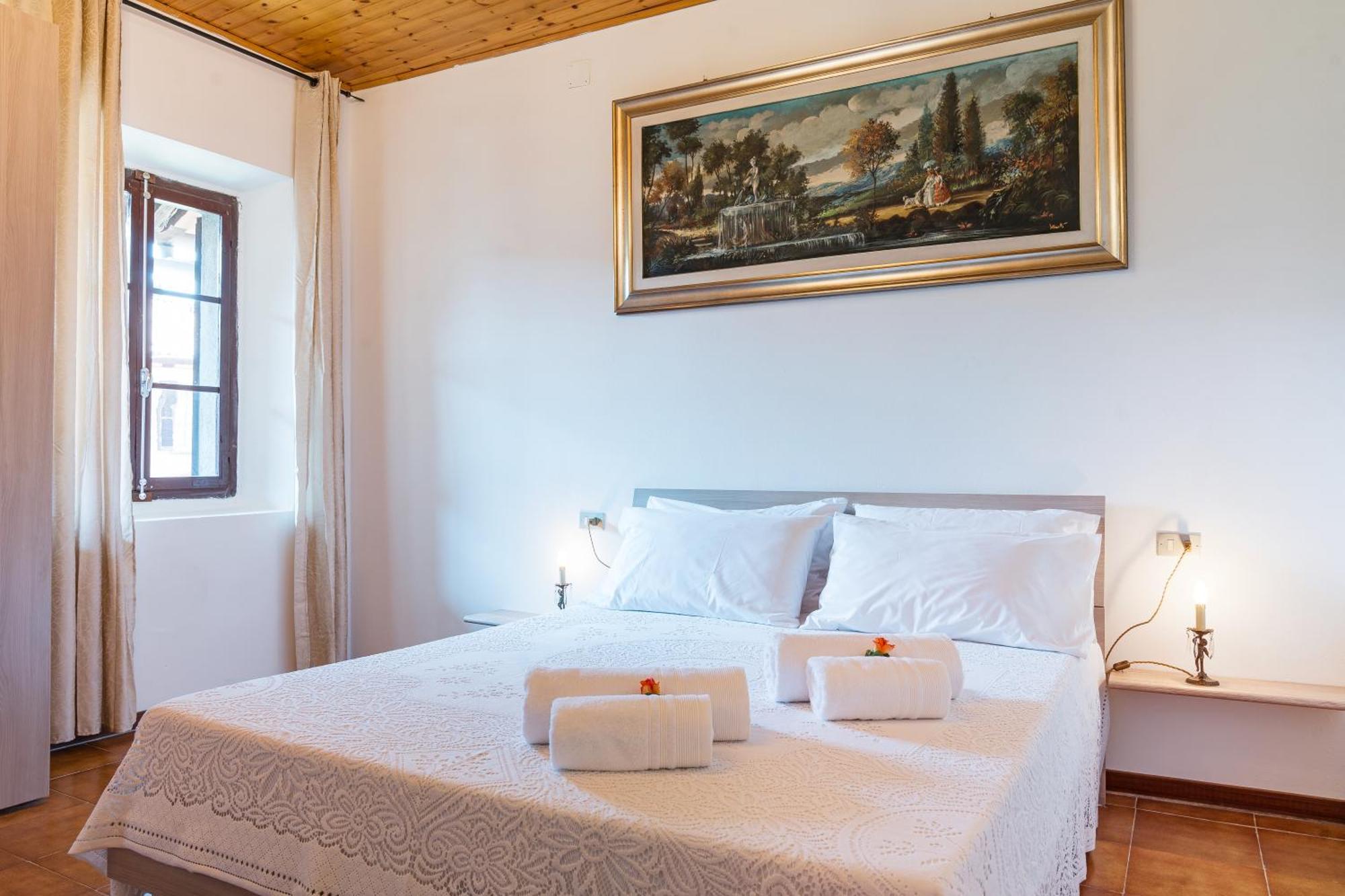 B&B La Corte And Home Restaurant - Free Parking - 10 Minutes To The Lake And Centre Bed & Breakfast Como