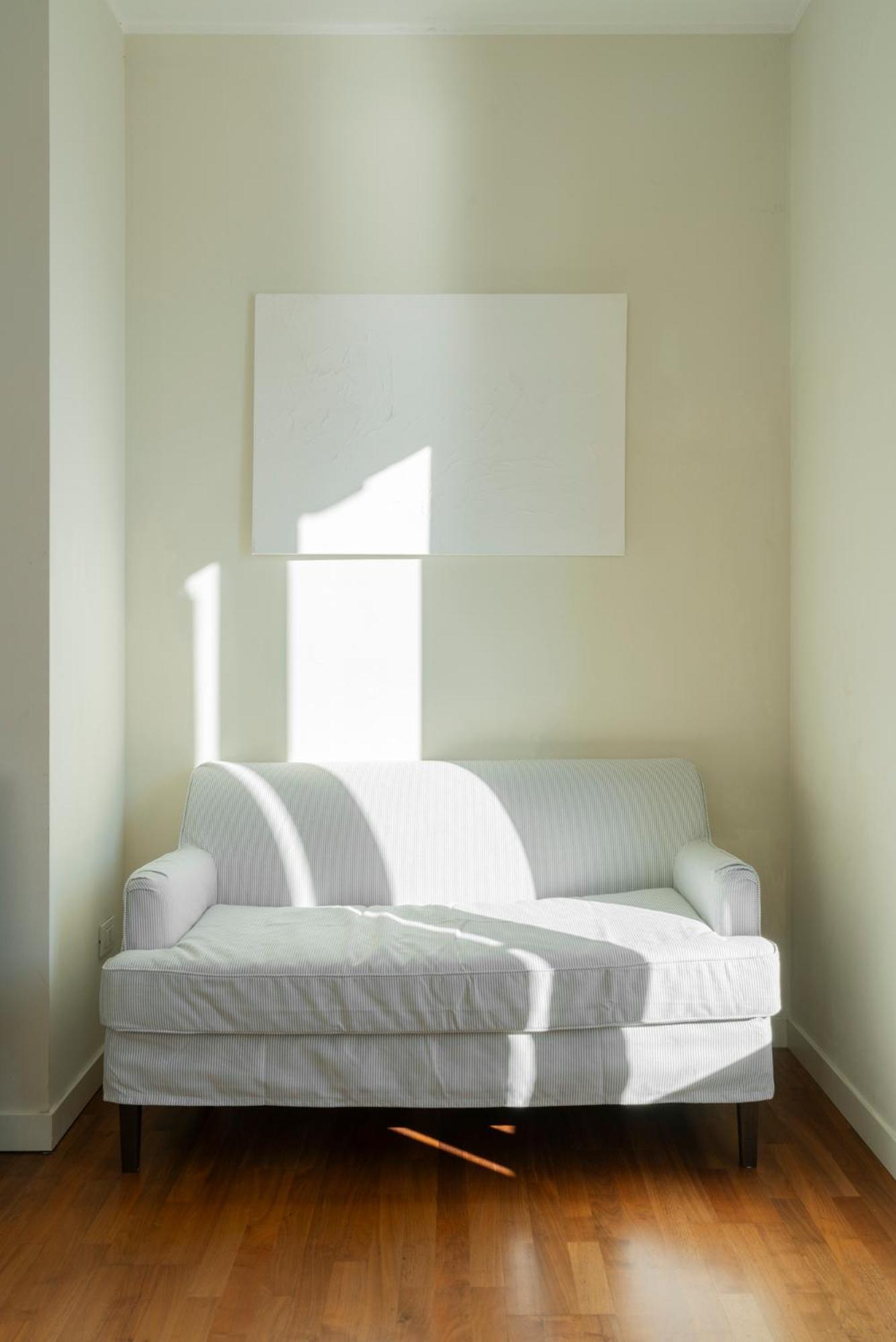 Side Apartment *
