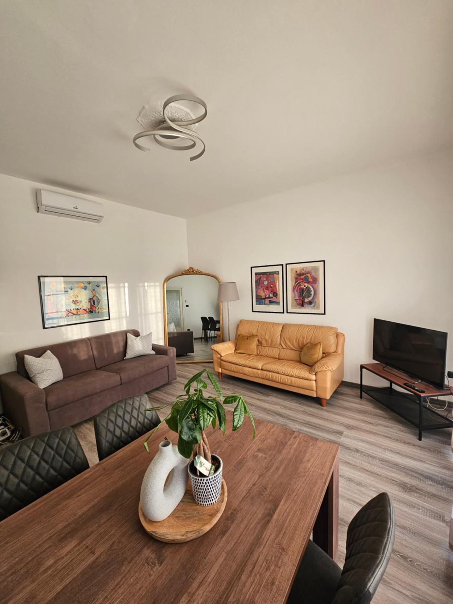 Casa Sara Parcheggio Interno Privato Apartment