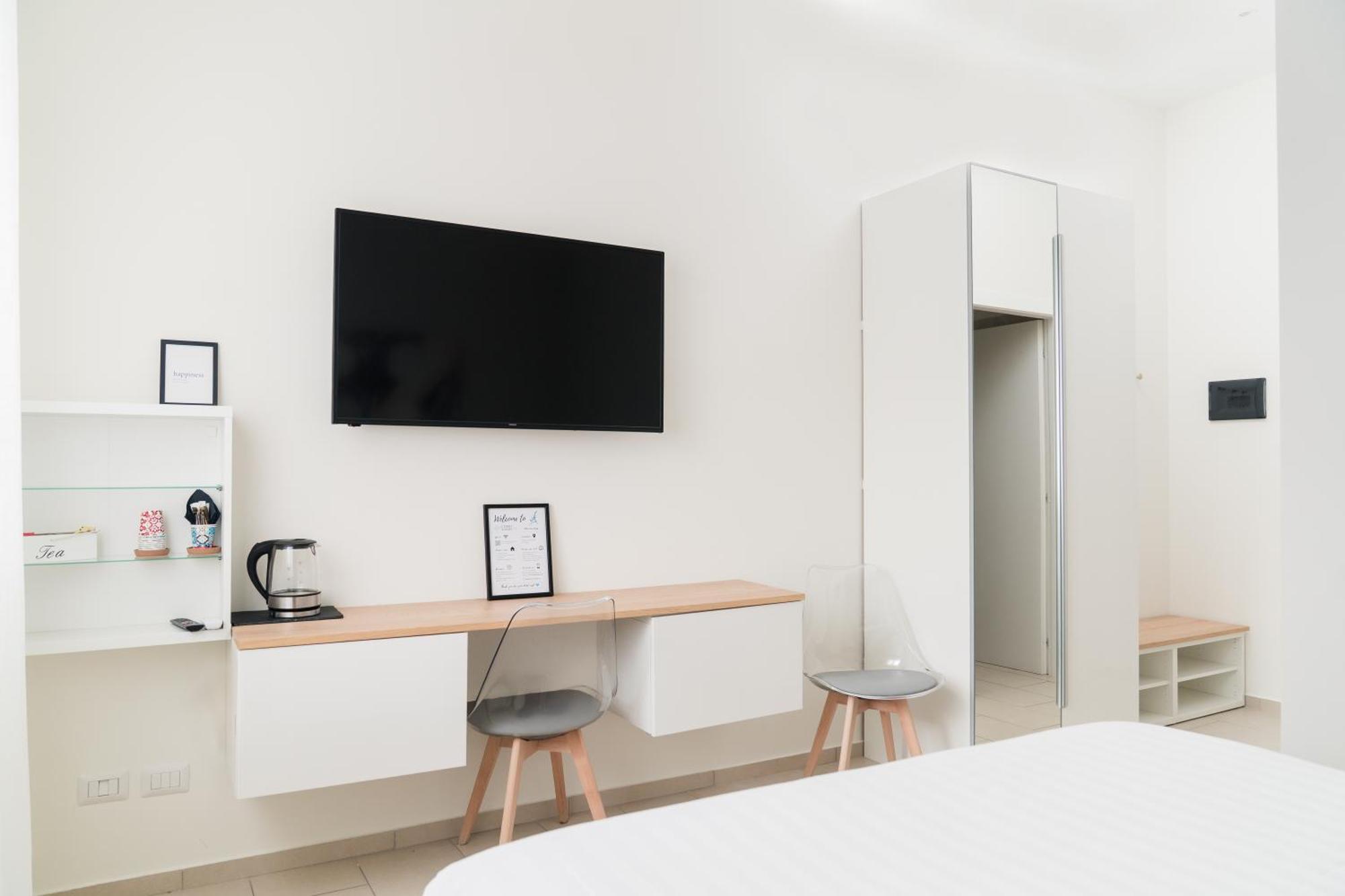 Dieci By Comorooms Apartment