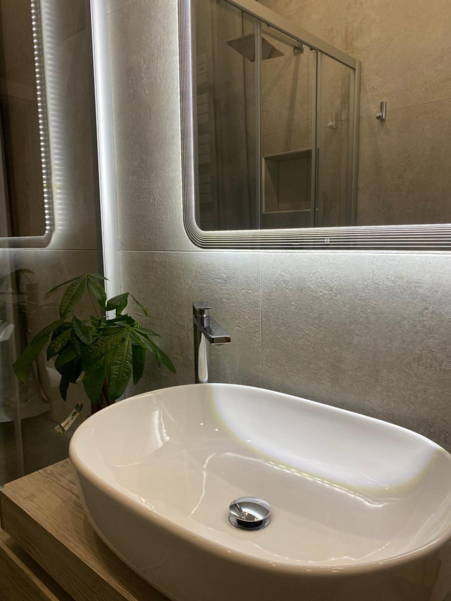 Casa Sara Parcheggio Interno Privato Apartment *