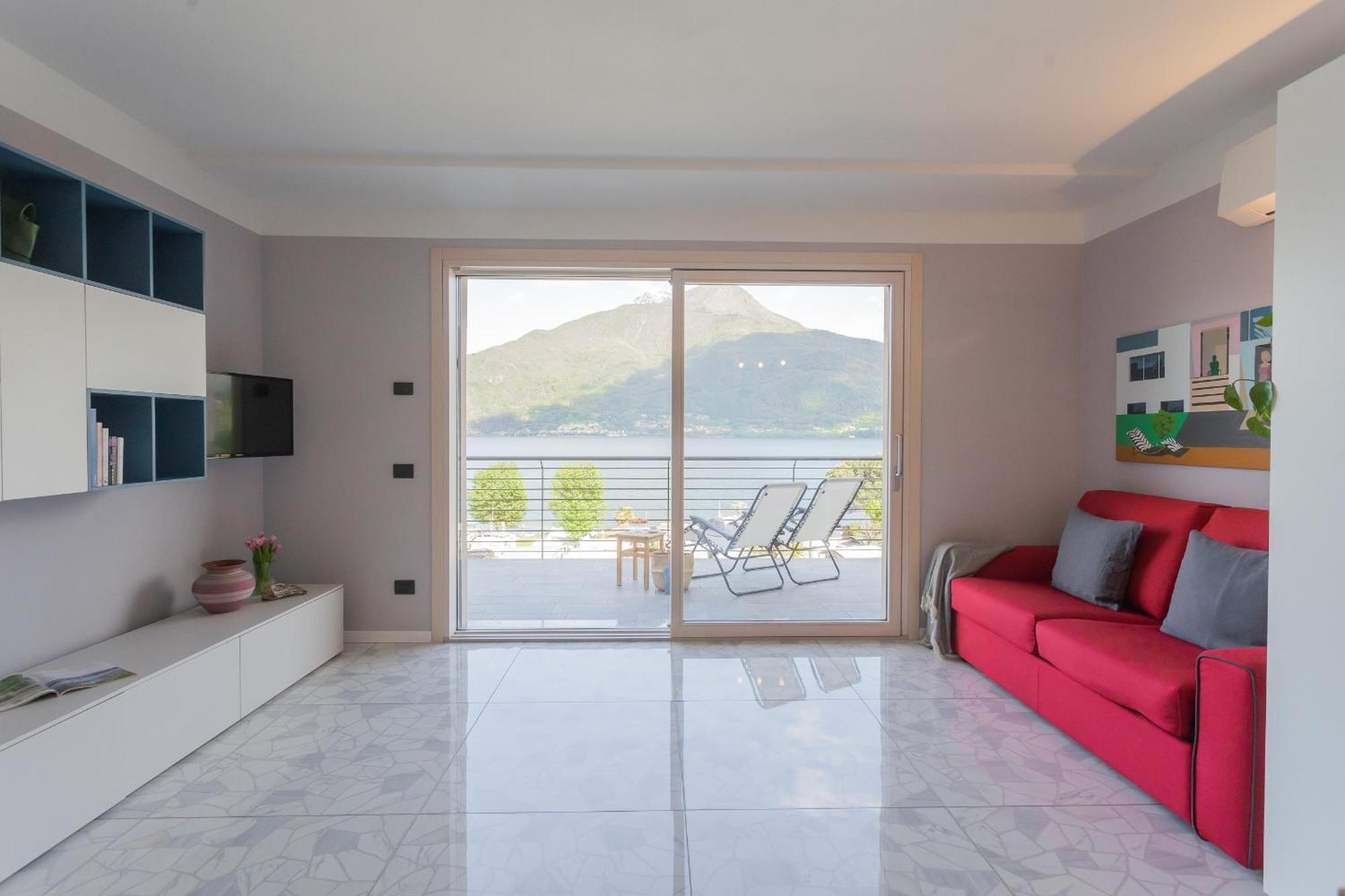 Apartment Misultin House & Swimming Pool, Luxury In By Rent Pianello Del Lario