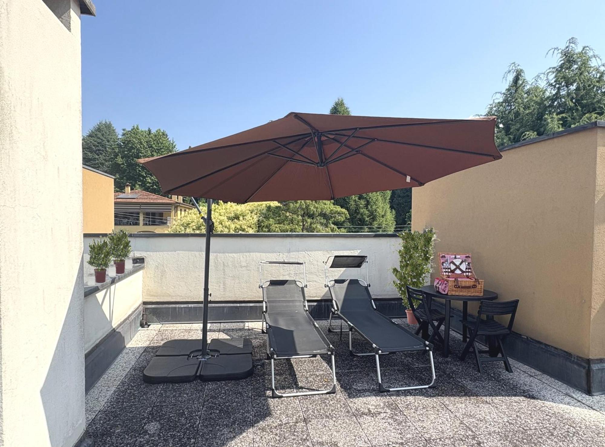 Holiday home Cool Flat - Private Parking & Rooftop Terrace Bellagio