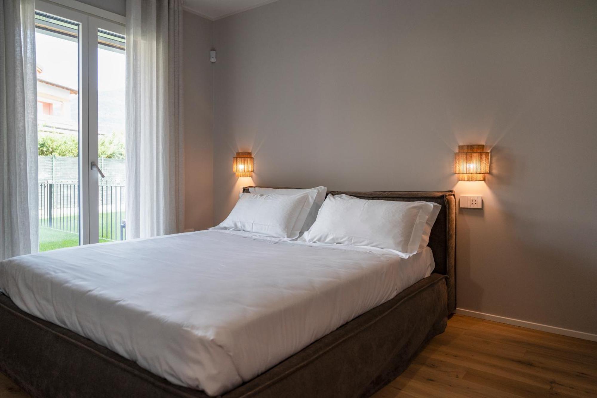 Aparthotel Dorato Luxury & - View Colico