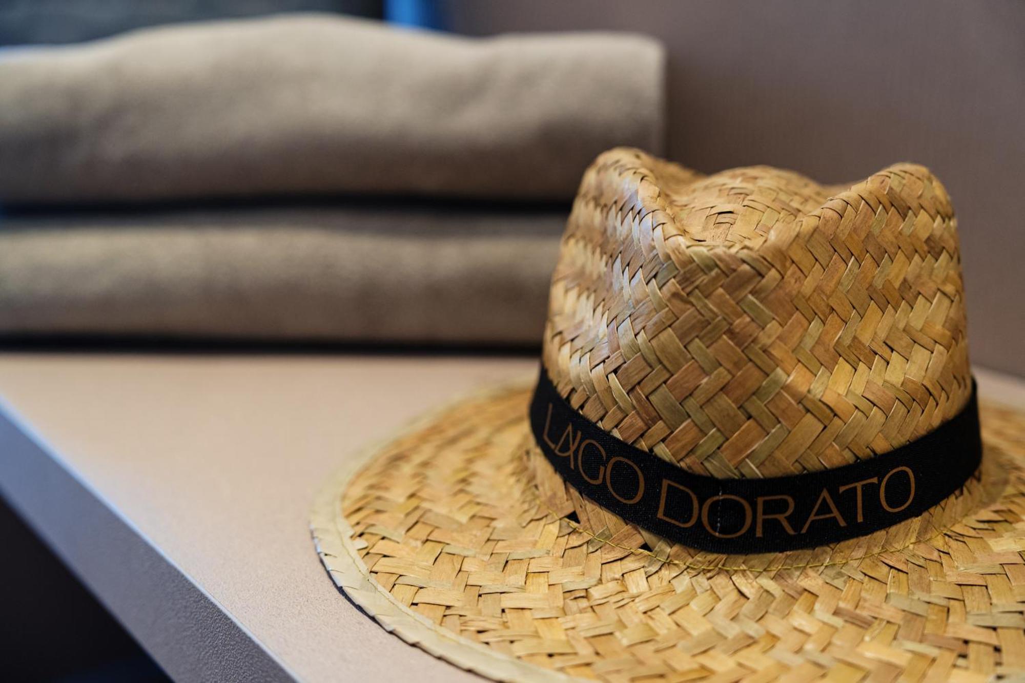 Lodge Dorato Marina - Lakefront *