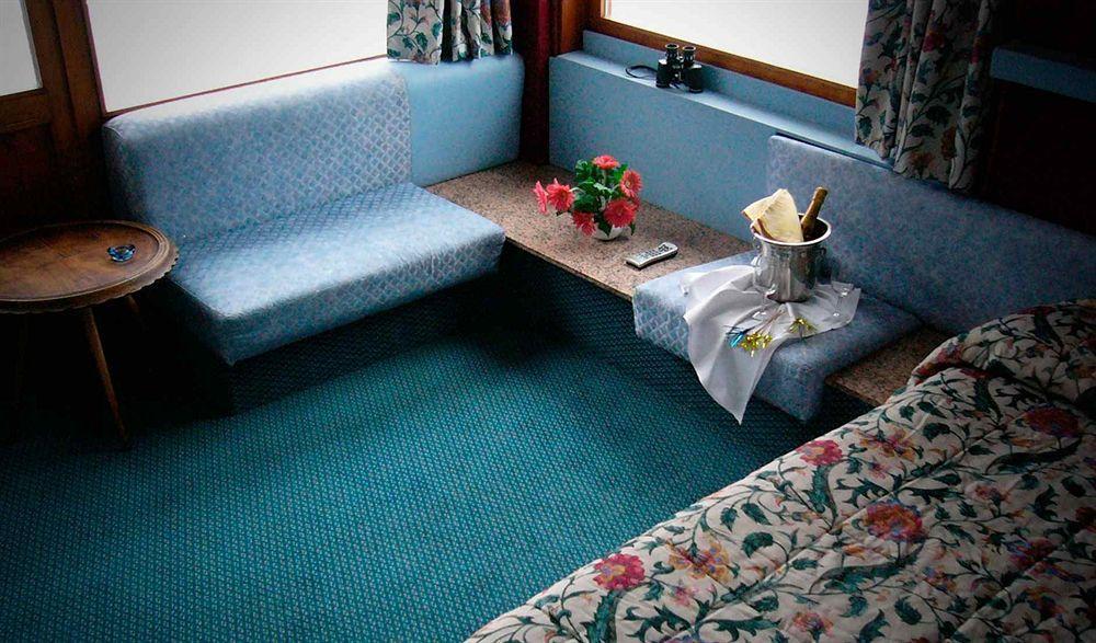 Nautilus Hotel