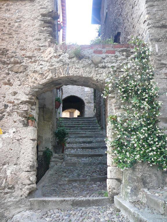 Casa Romantica Apartment Dervio