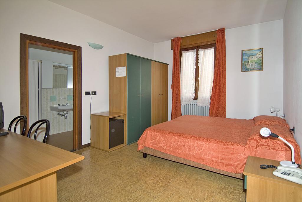Camping Hotel Au Lac De Como