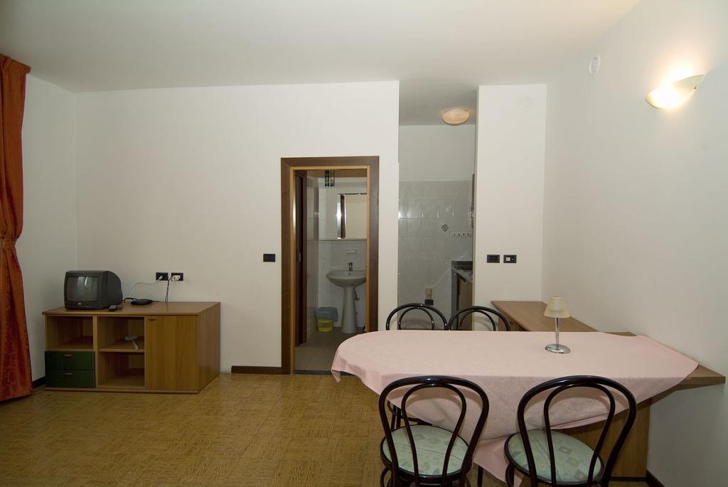 Camping Hotel Au Lac De Como