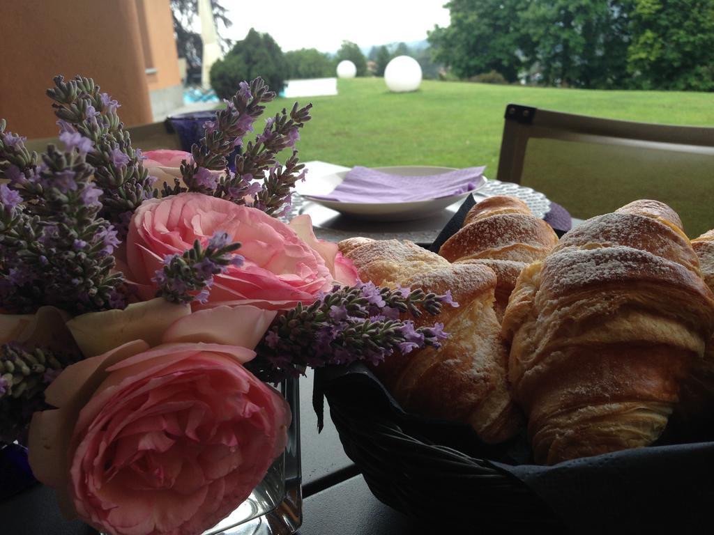 Frühstückspension B&B Il Montesino Albese Con Cassano