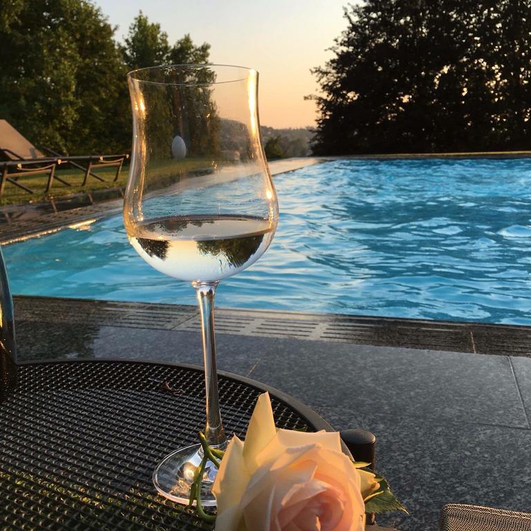 Frühstückspension B&B Il Montesino Albese Con Cassano