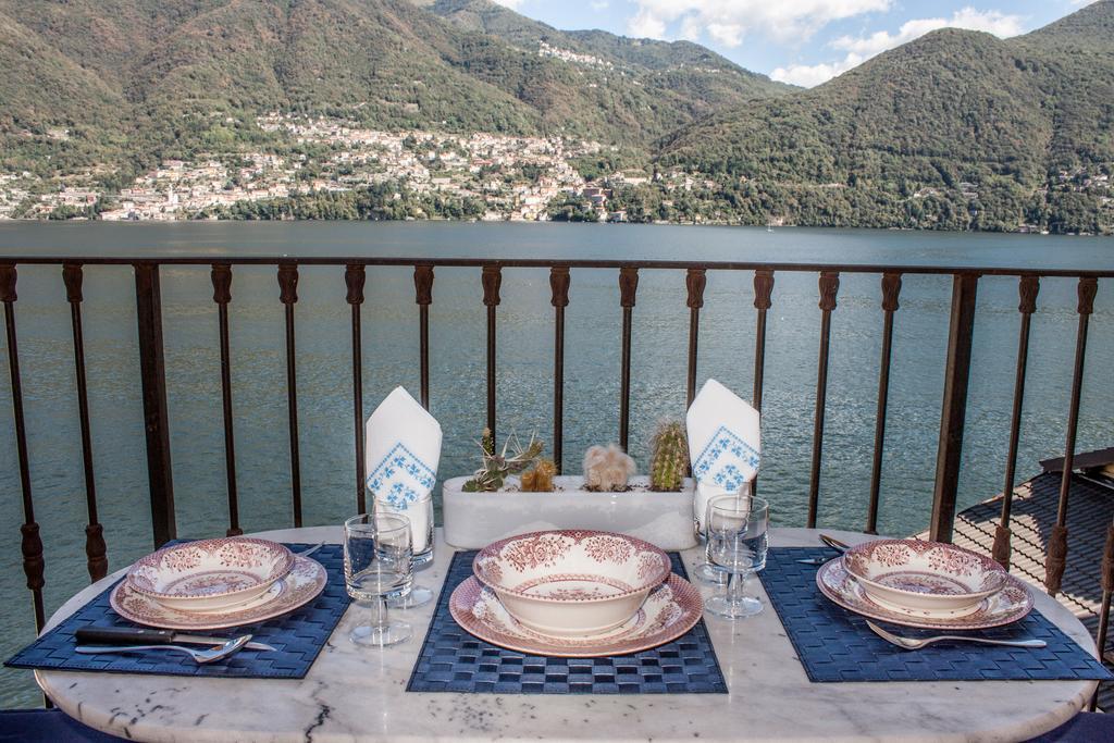 At The Pier Of - The House Of Travelers Brienno