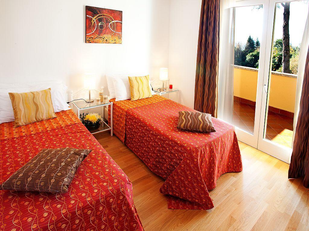 Residence-11 To Choose From In An Exclusive By Italian * Tremezzo