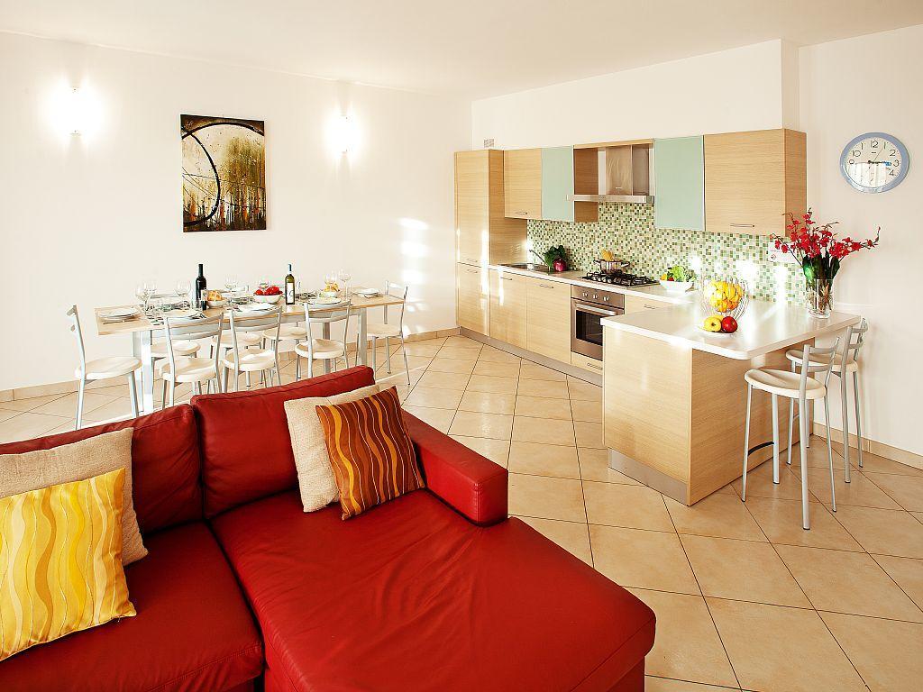 Residence-11 To Choose From In An Exclusive By Italian Apartment *